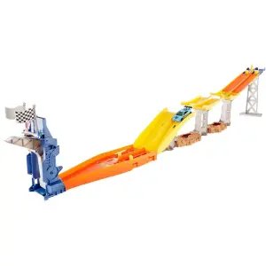 Hot Wheels Süper Atlayış Yarış Pisti BGJ25